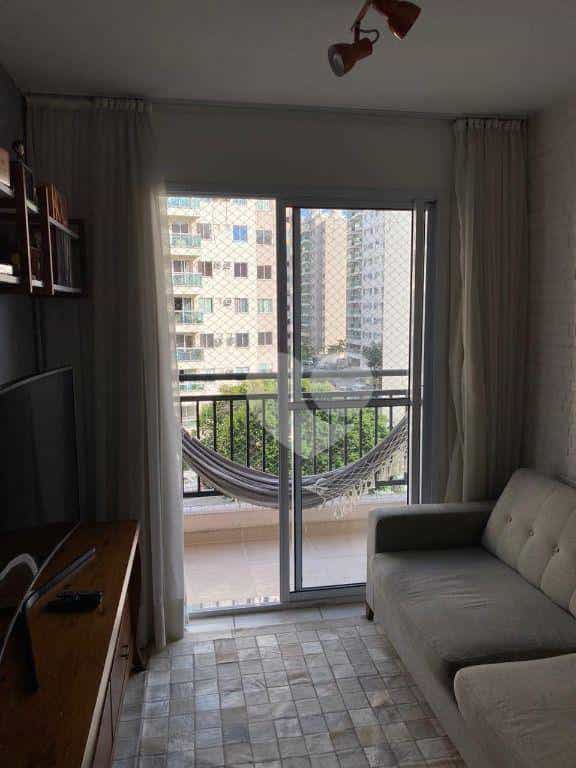 Condominium in Penha, Rio de Janeiro 11665102