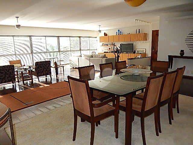Condominium in Lagoa, Rio de Janeiro 11665325