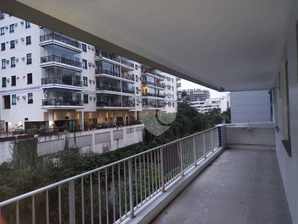 Condominium dans Laranjeiras, Rio de Janeiro 11665989