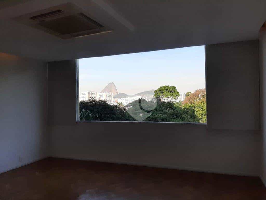Condominium dans Catète, Rio de Janeiro 11666105