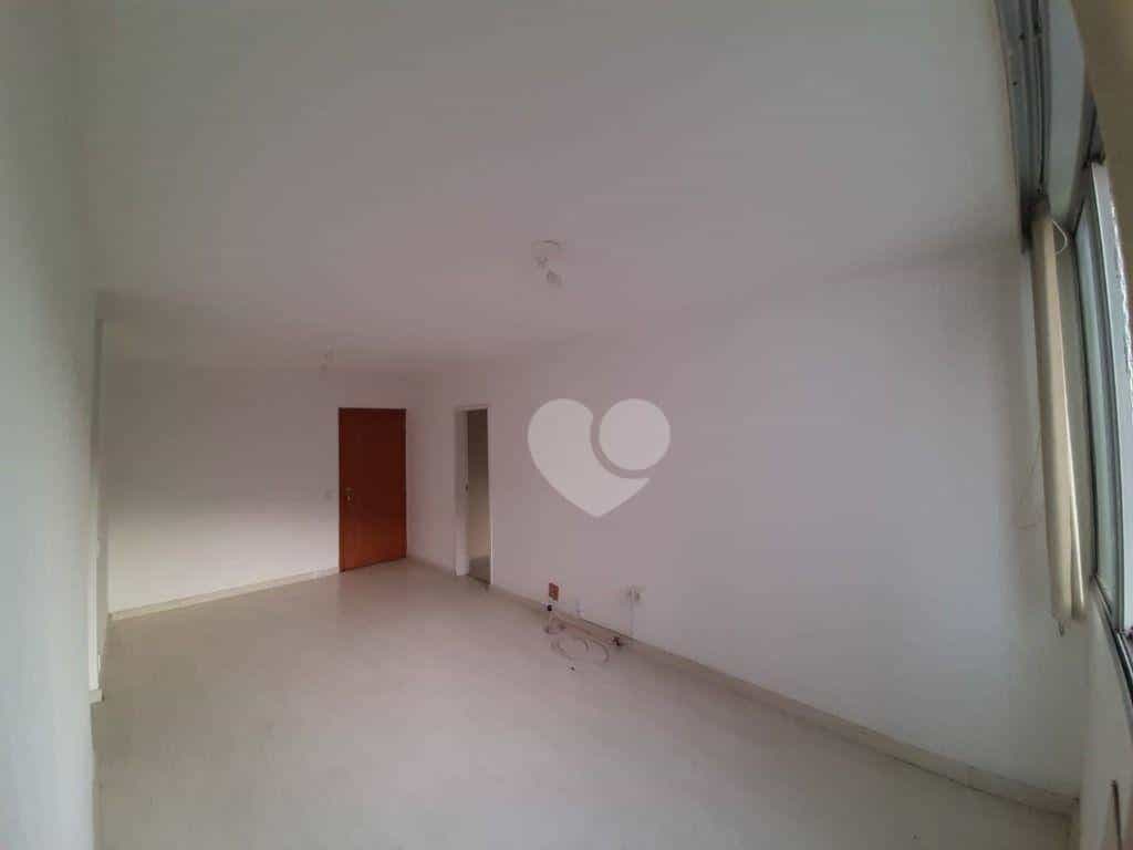 公寓 在 拉蘭熱拉斯, 里約熱內盧 11666132