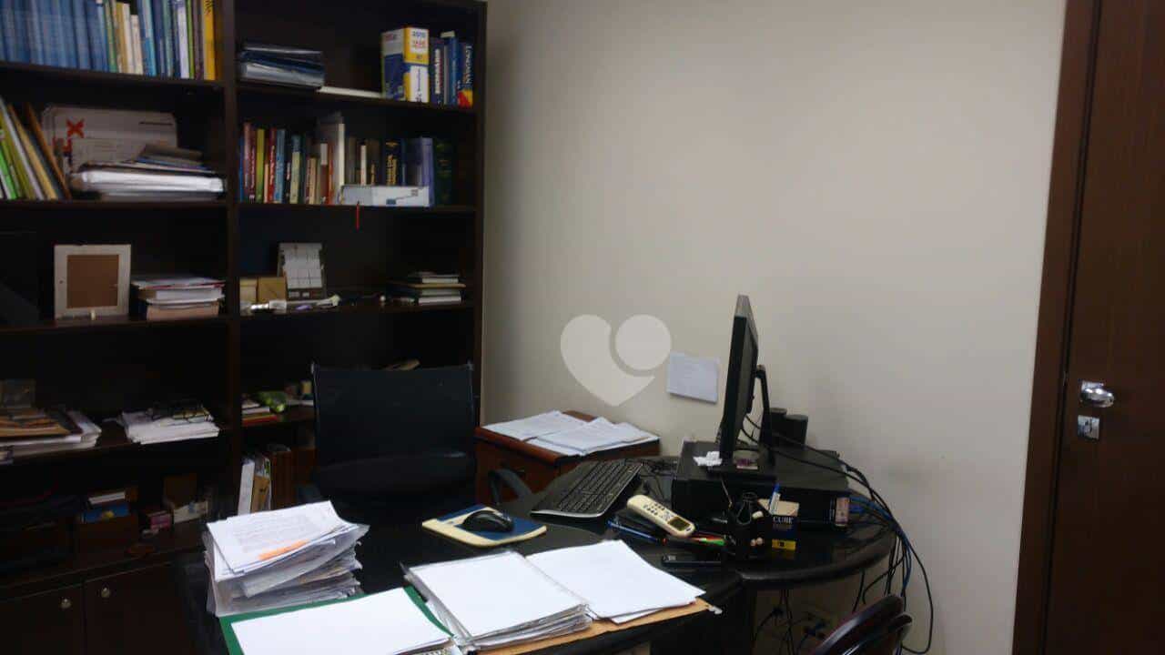 Office in , Rio de Janeiro 11666349