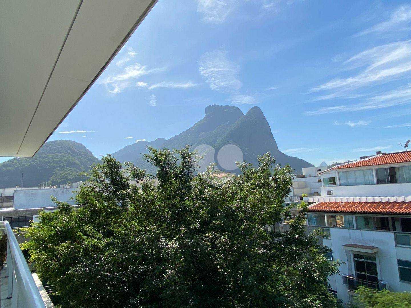 Condominium in , Rio de Janeiro 11666510