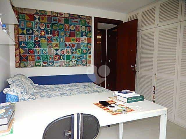 Condominium in , Rio de Janeiro 11666520