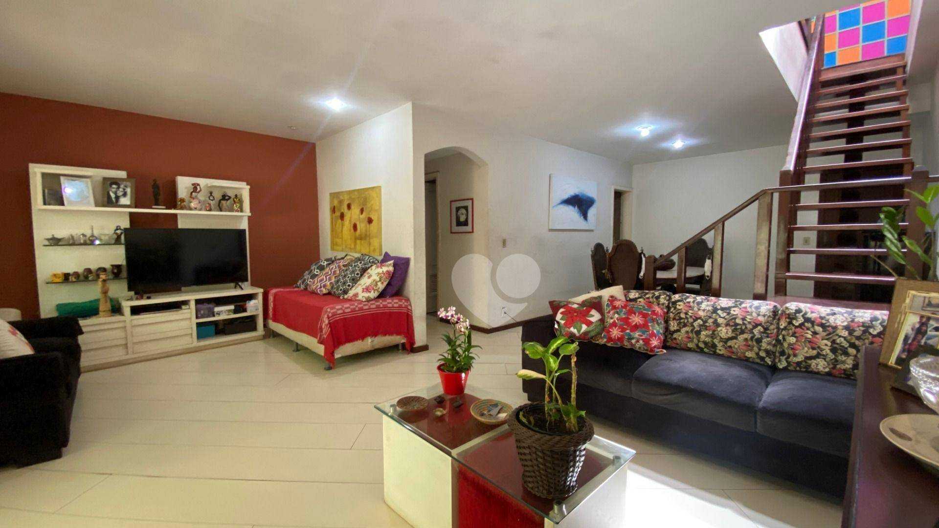 Condominium in Lagoa, Rio de Janeiro 11666809