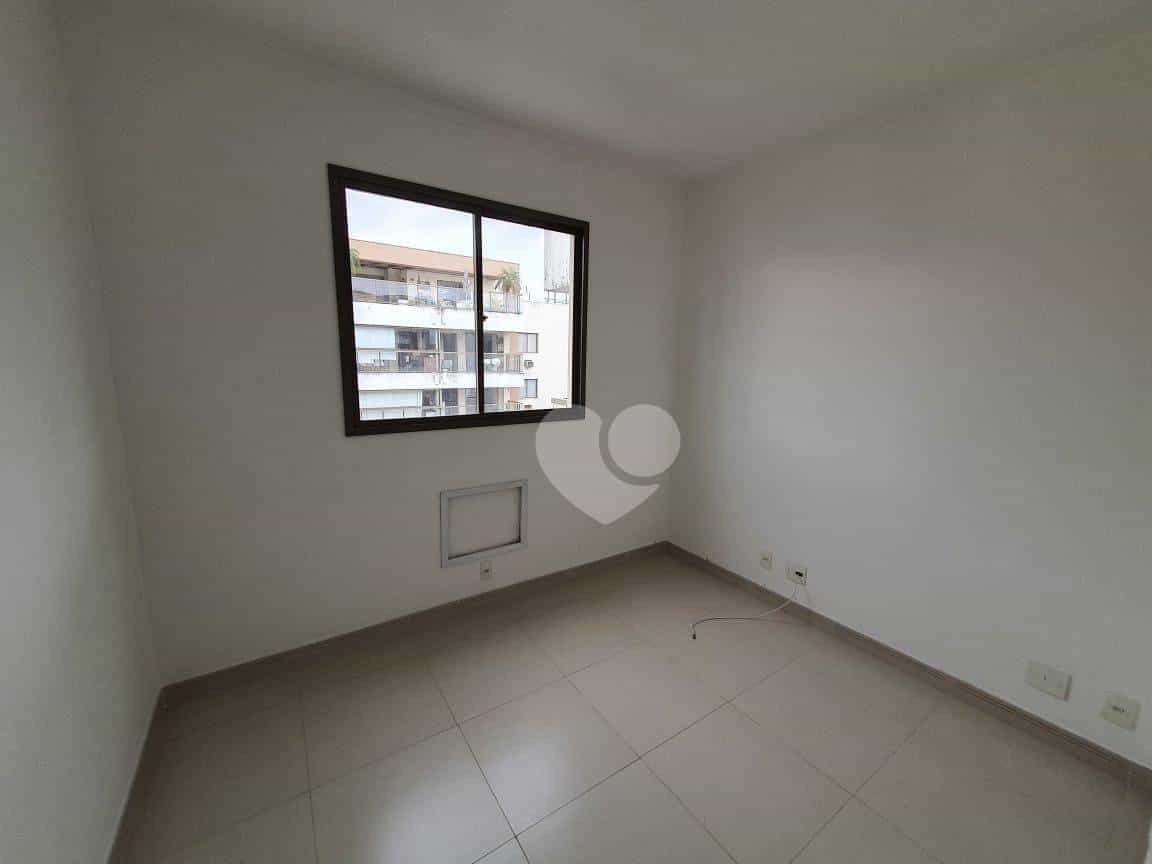 Condominium in Vardem Pequena, Rio de Janeiro 11667100