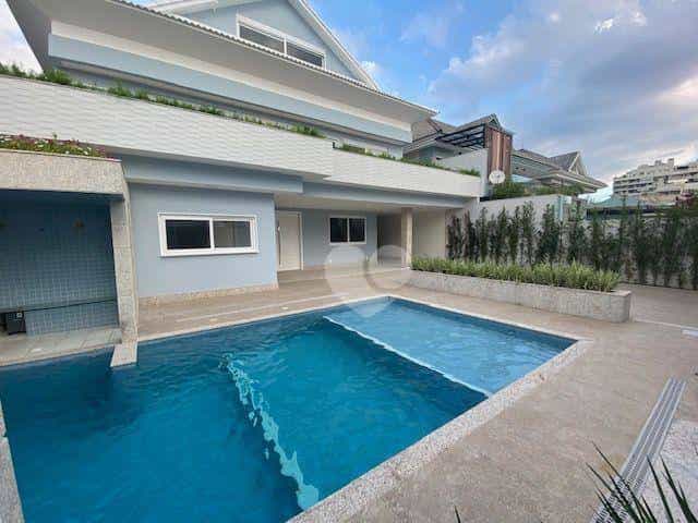 House in Restinga de Itapeba, Rio de Janeiro 11667160