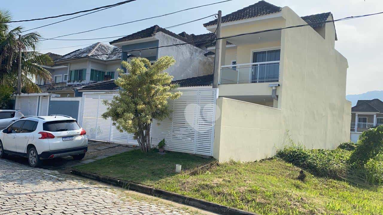 Tanah dalam Vardem Pequena, Rio de Janeiro 11667343