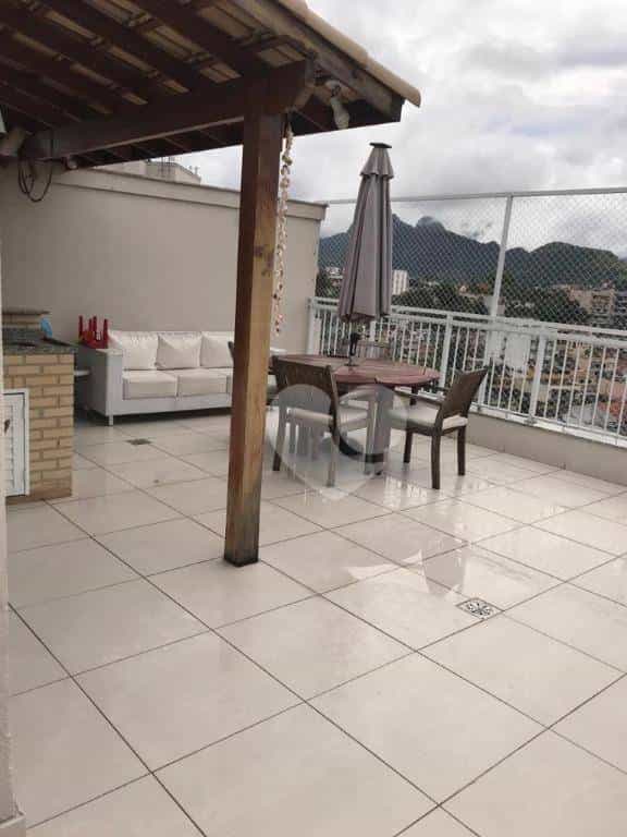 Condominium dans Taquara, Rio de Janeiro 11667946