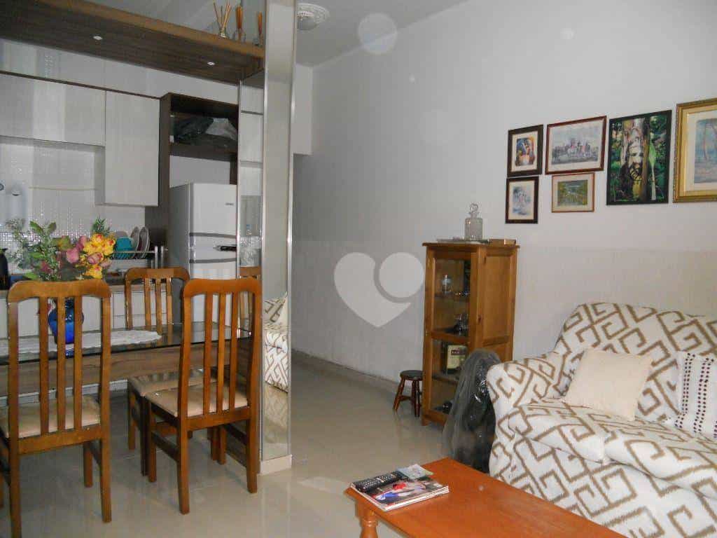 Condominium in Grajau, Rio de Janeiro 11668040