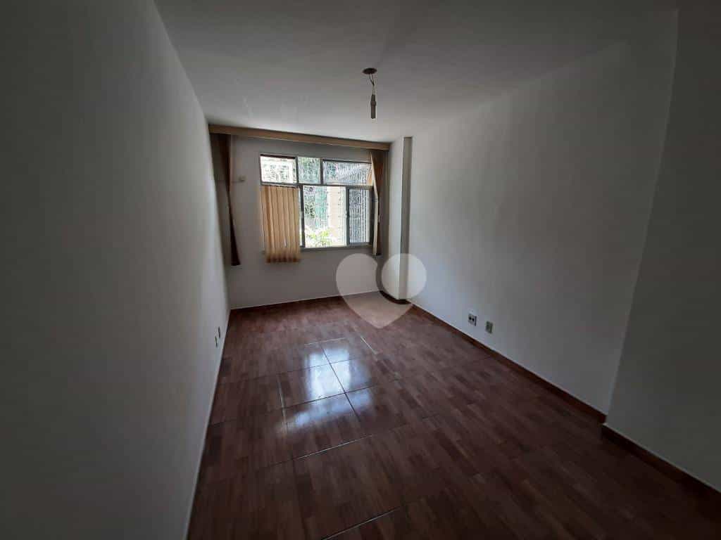 Condominium in Andarai, Rio de Janeiro 11668300