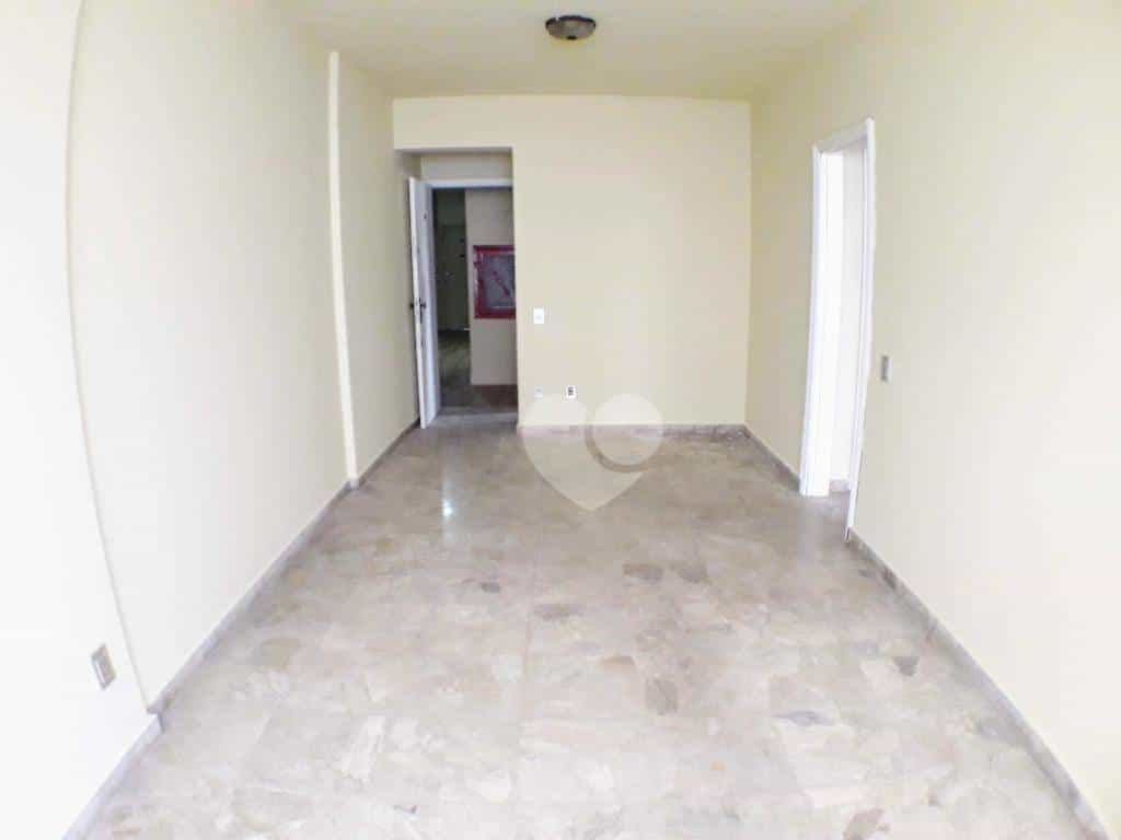 公寓 在 拉蘭熱拉斯, 里約熱內盧 11668751
