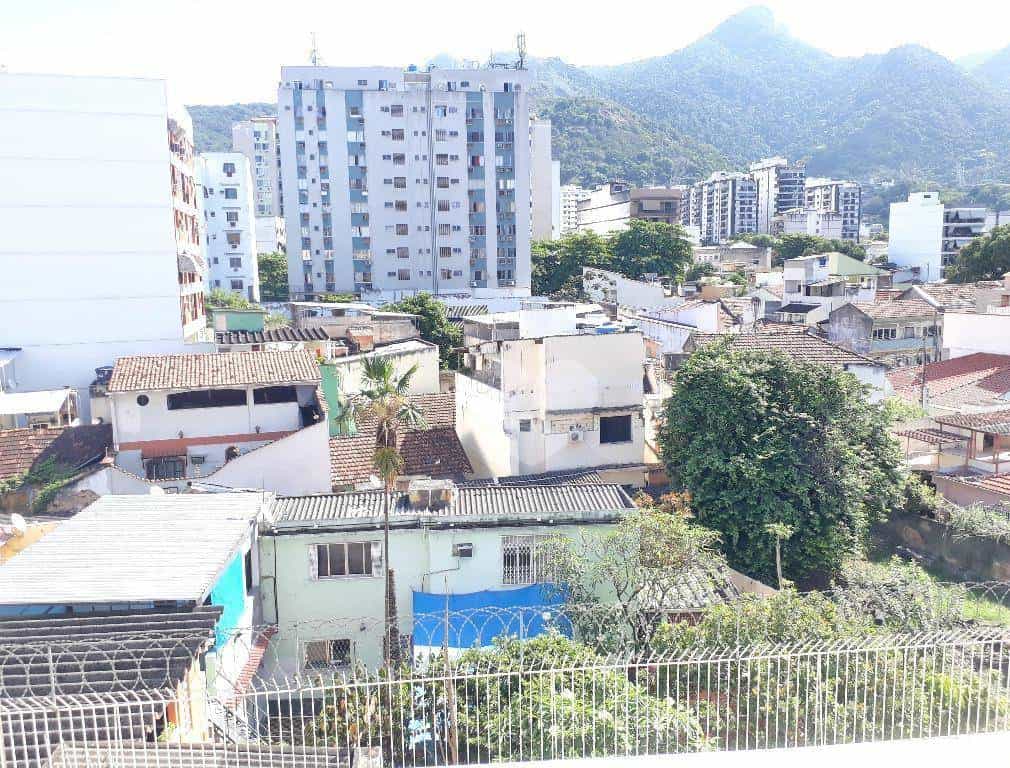 Condominium in Andarai, Rio de Janeiro 11668811