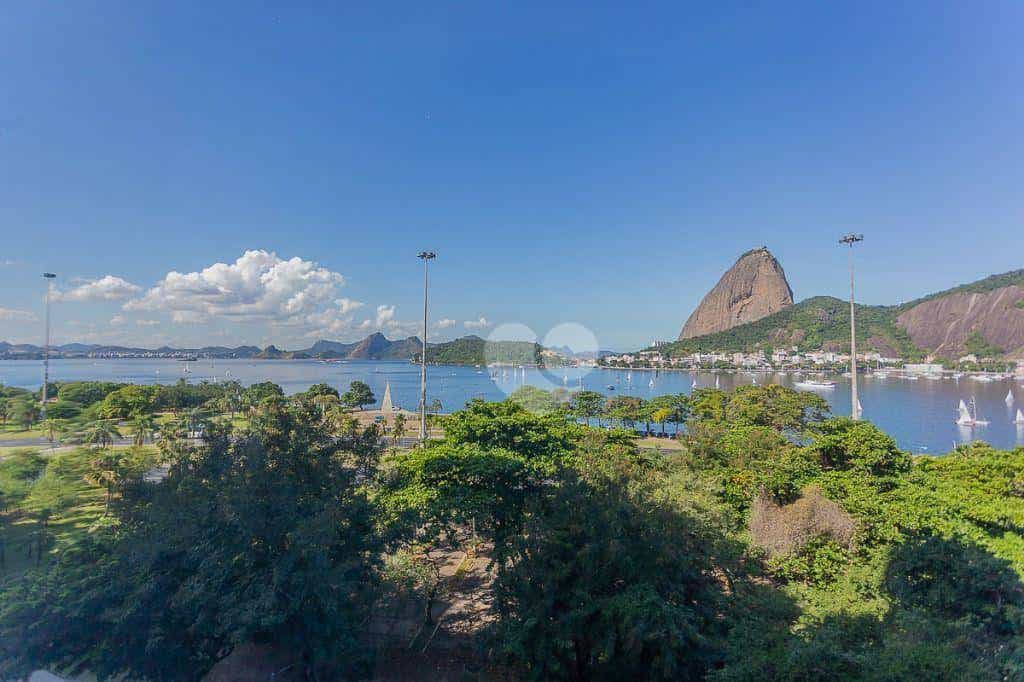 Condominium in Flamengo, Rio de Janeiro 11669080