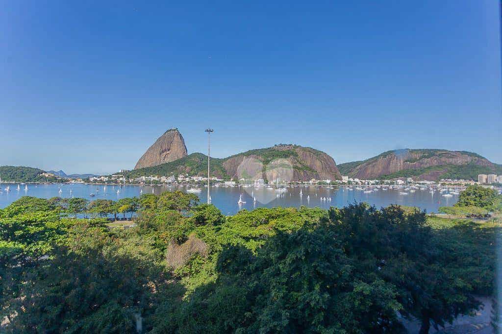 Condominium in Flamengo, Rio de Janeiro 11669080