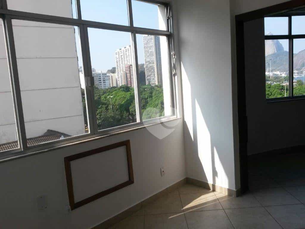 Condominium dans Laranjeiras, Rio de Janeiro 11669092