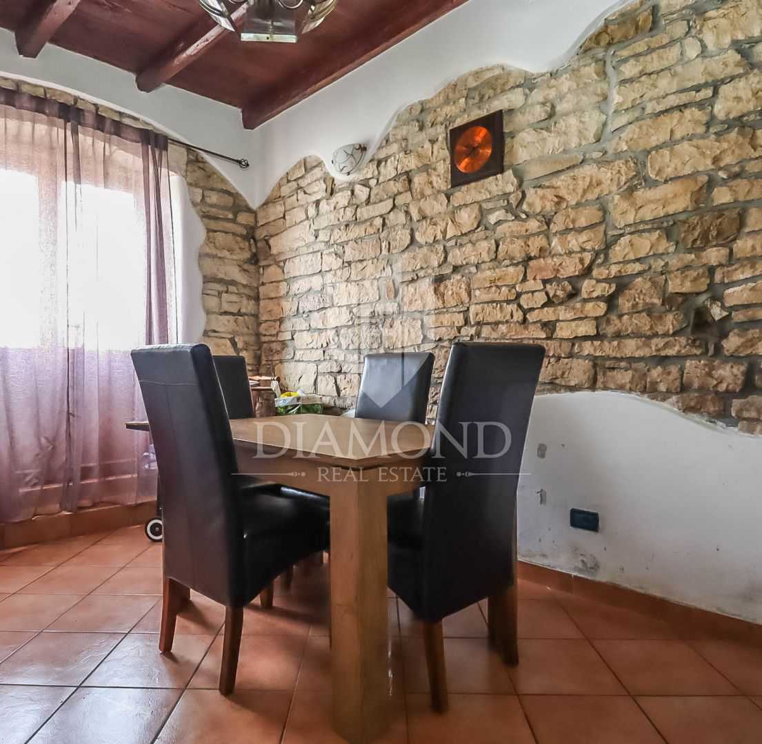 House in Žminj, Istria County 11669781