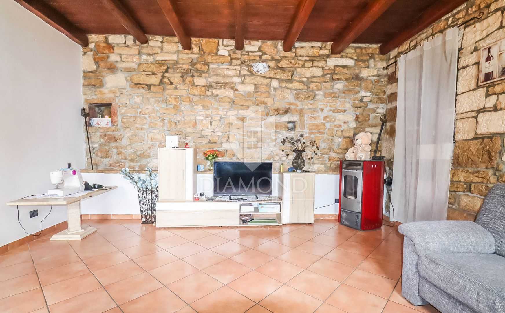 집 에 Žminj, Istria County 11669781