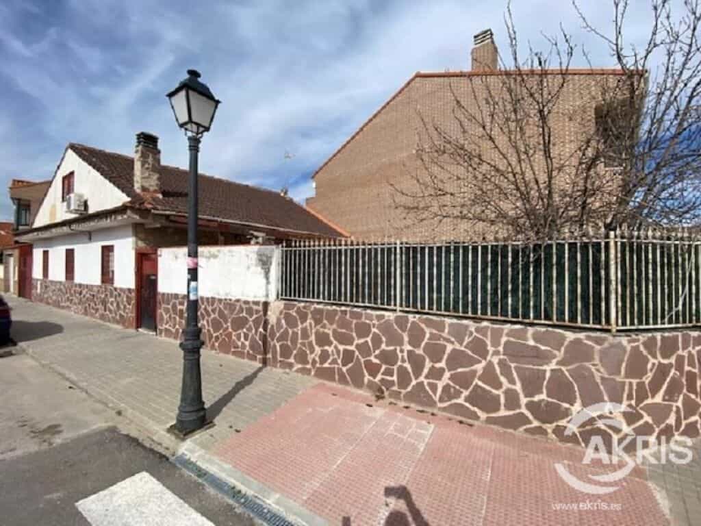 casa no Casarrubuelos, Madri 11669897