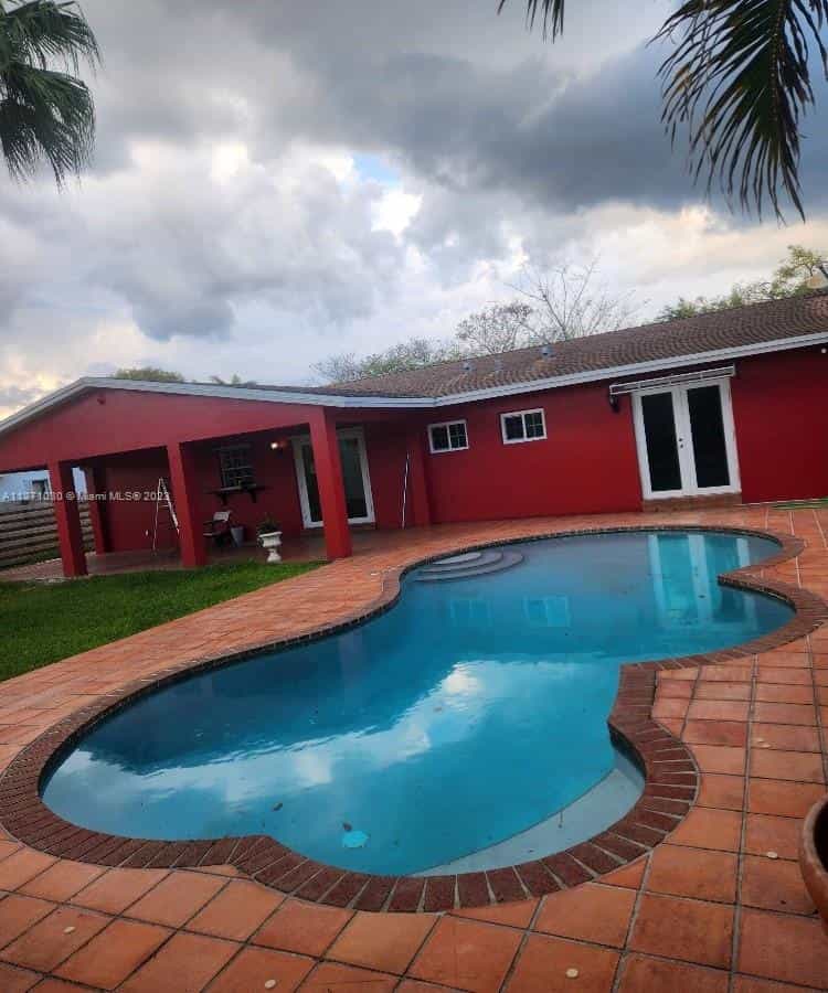 Rumah di Palmetto Bay, Florida 11669946