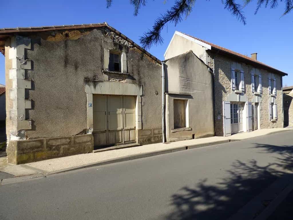 rumah dalam Saint-Jean-de-Sauves, Vienne 11669990