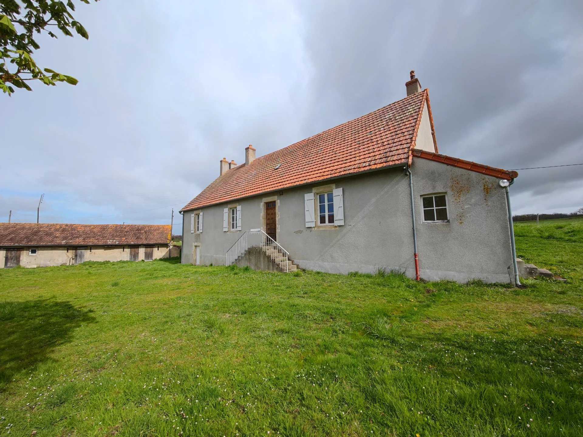 rumah dalam Thaix, Bourgogne-Franche-Comte 11670024