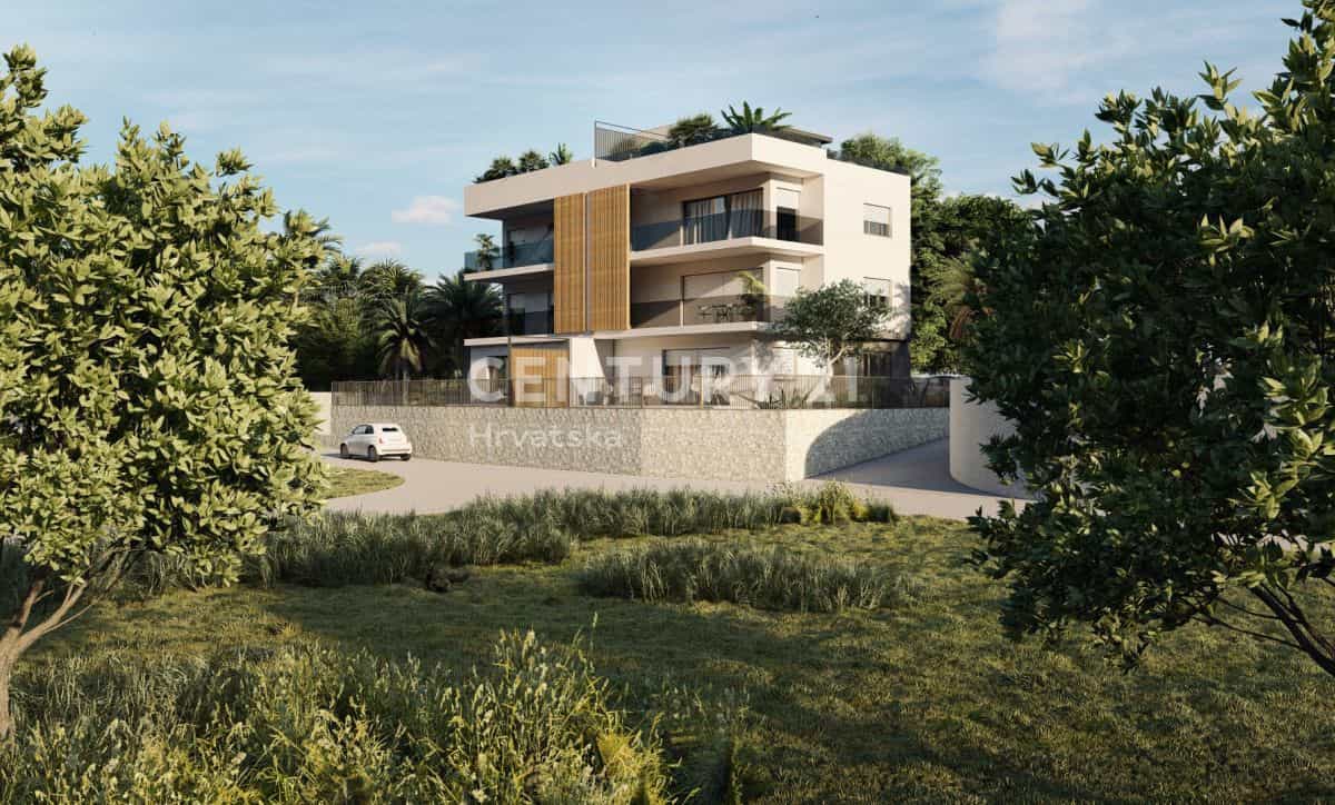 Condominium in Trogir, Split-Dalmatia County 11670312