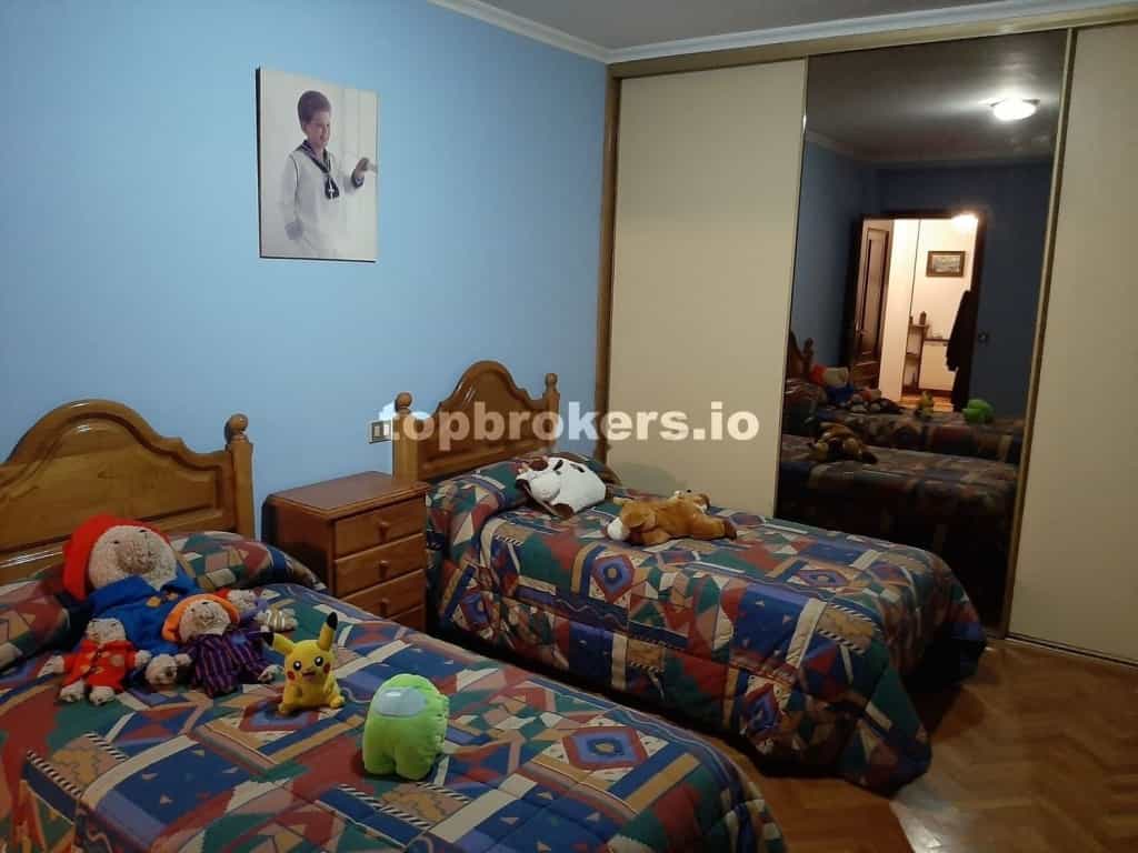 公寓 在 Viveiro, Galicia 11670846