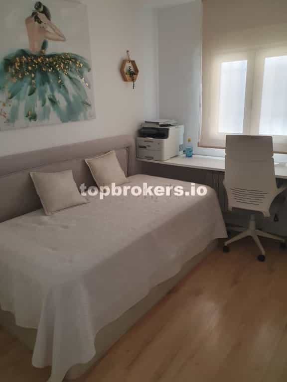 Condominium in Moratalaz, Madrid 11670849