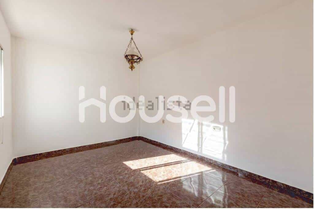 Condominium in Granada, Andalucía 11670883