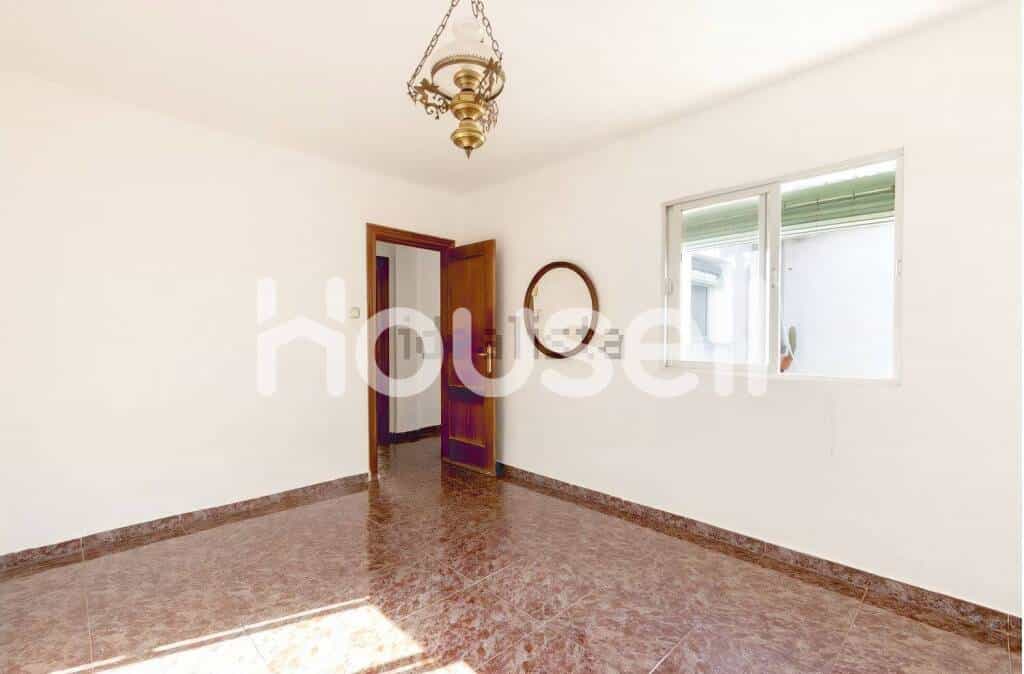 Condominium in Granada, Andalucía 11670883