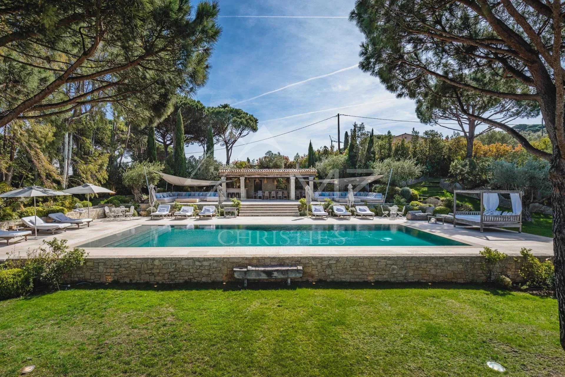 Hus i Saint-Tropez, Provence-Alpes-Cote d'Azur 11670901