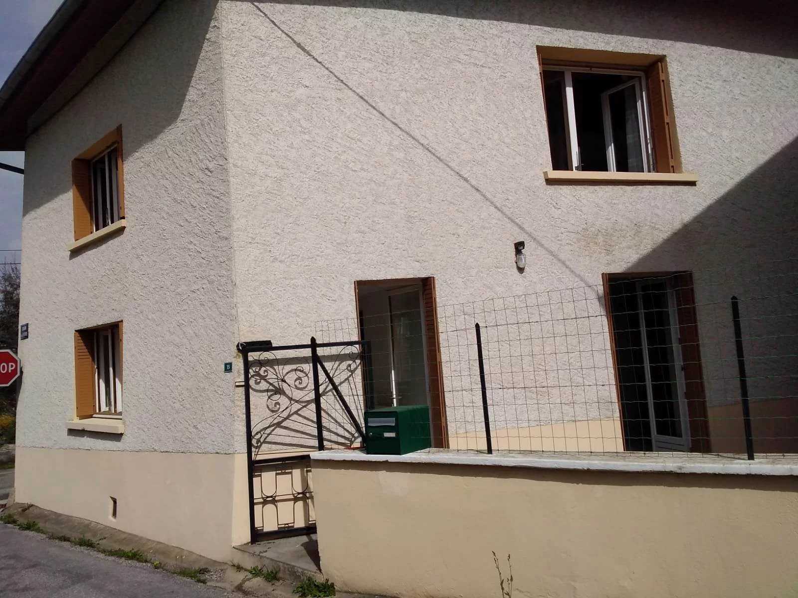 Haus im Saint-Etienne-de-Saint-Geoirs, Auvergne-Rhône-Alpes 11670942