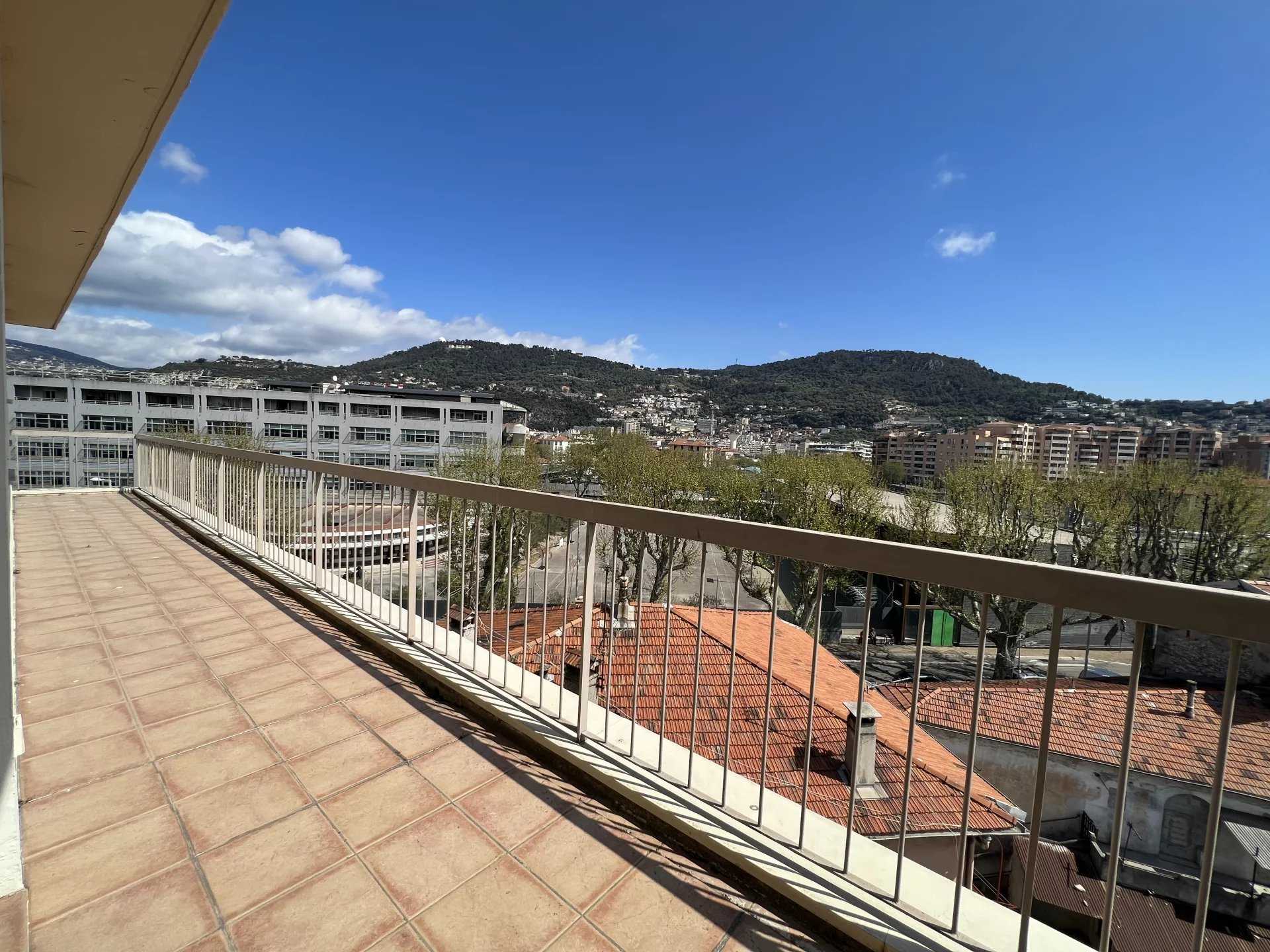 Residential in Nice, Alpes-Maritimes 11670957