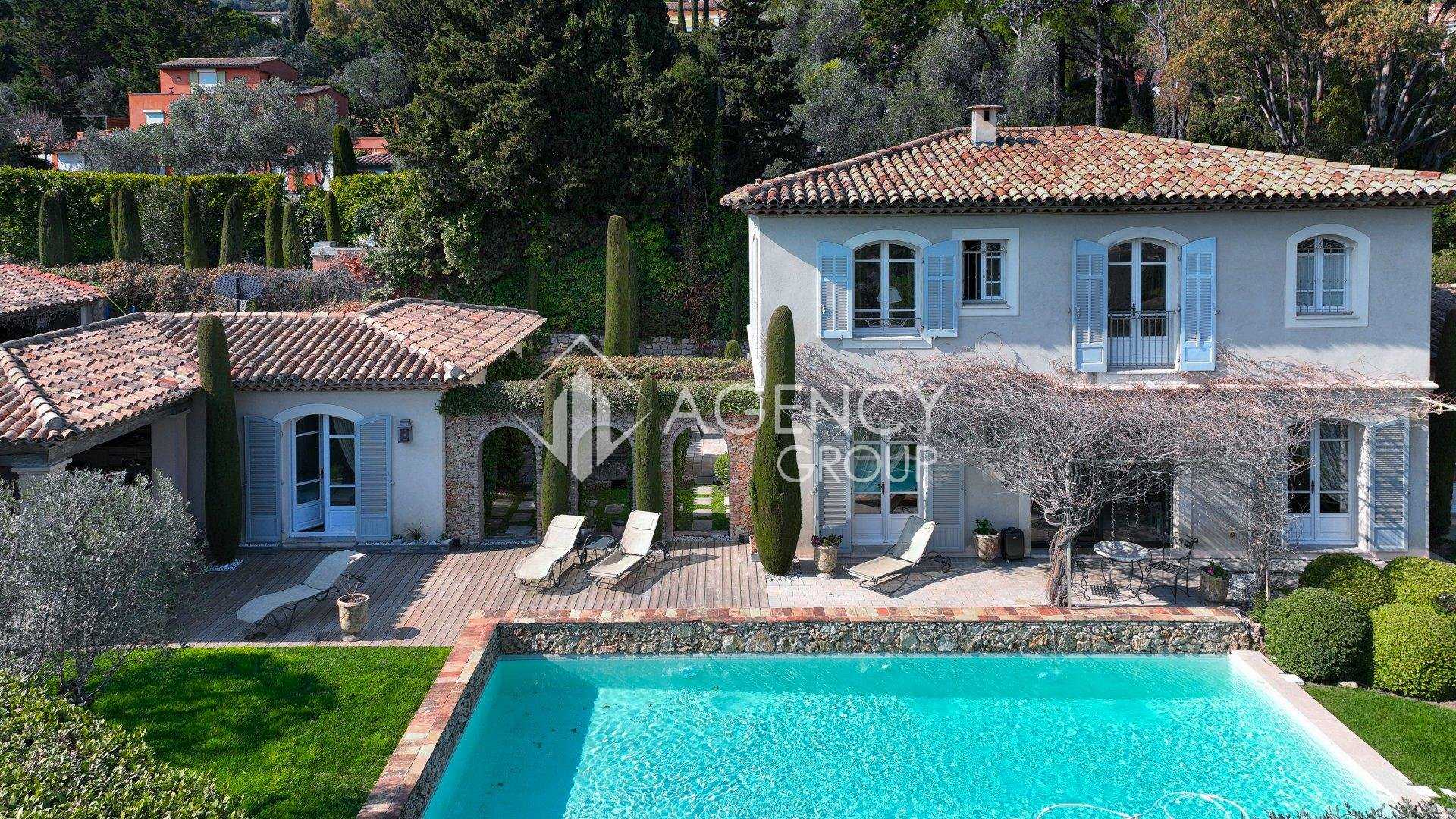 casa no Mougins, Provença-Alpes-Costa Azul 11671037