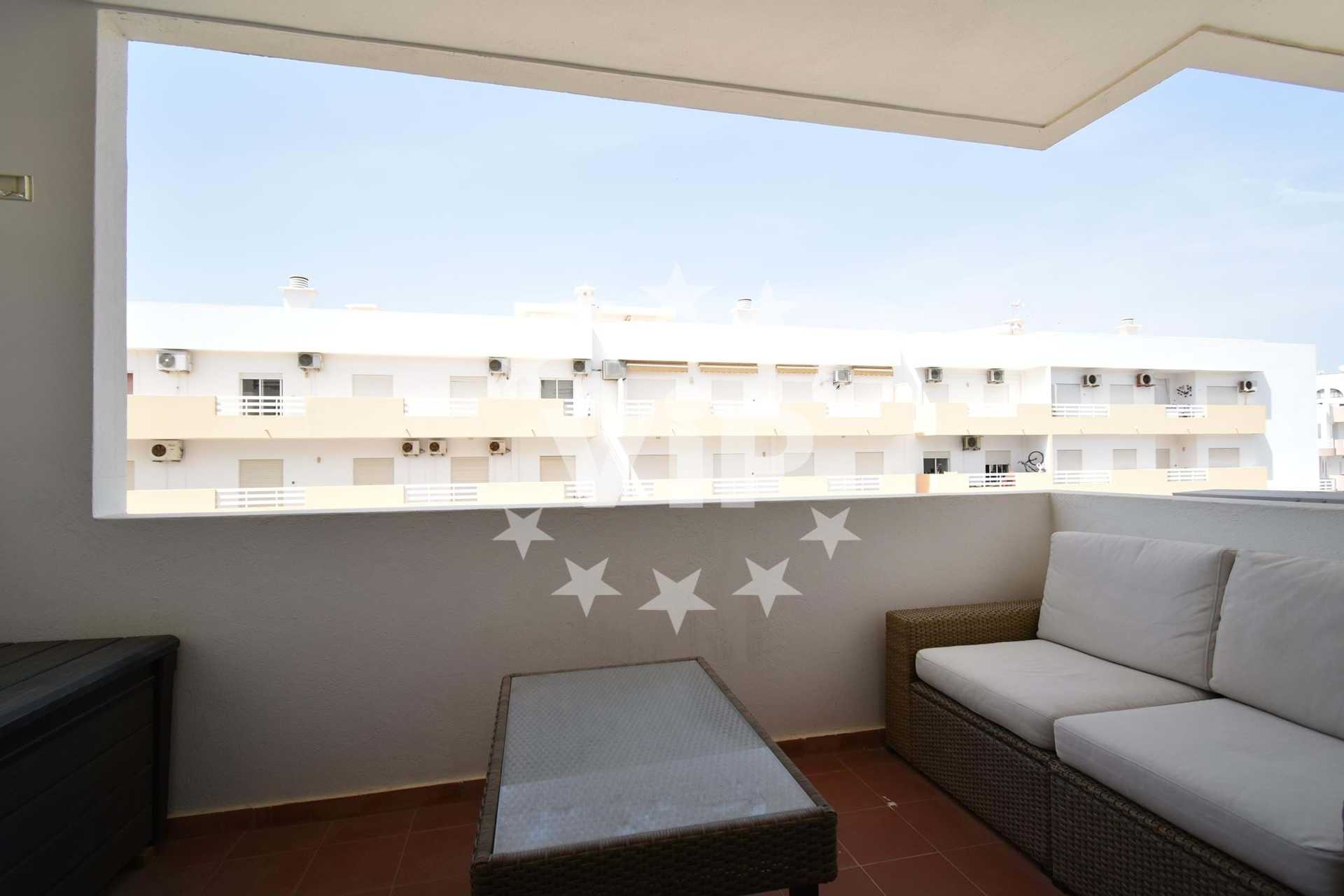 Condominium in Quarteira, Faro 11671682
