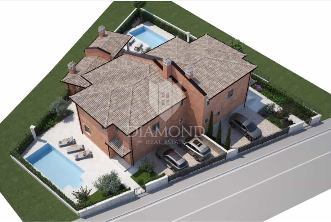 House in Momjan, Istria County 11671732