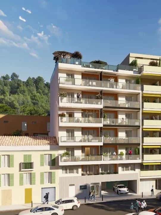Residential in Nice, Alpes-Maritimes 11679196