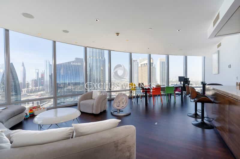 Condominium in Dubai, Dubai 11679560