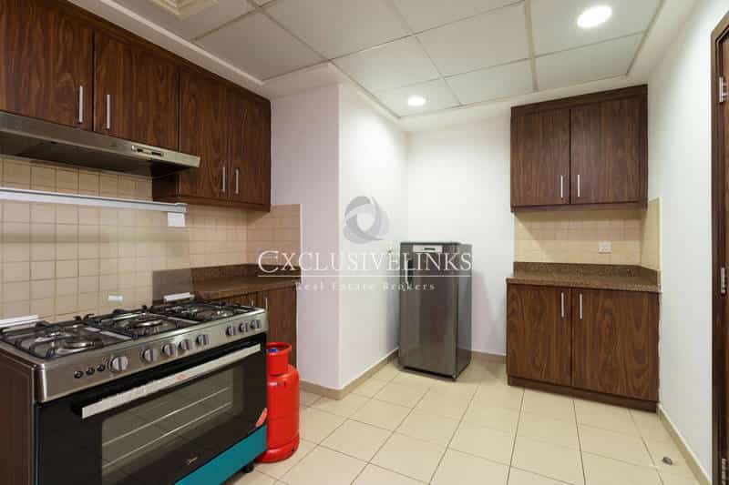 Condominium in Dubai, Dubai 11679578