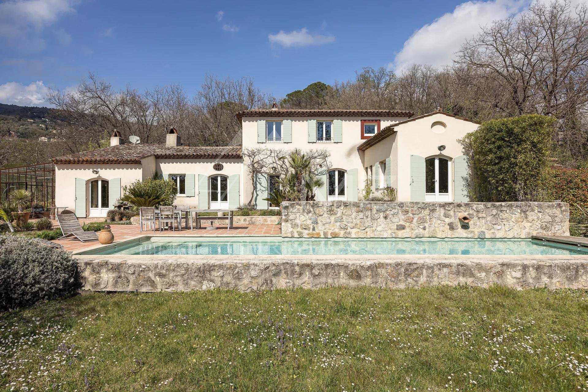 Huis in Grasse, Provence-Alpes-Côte d'Azur 11679815