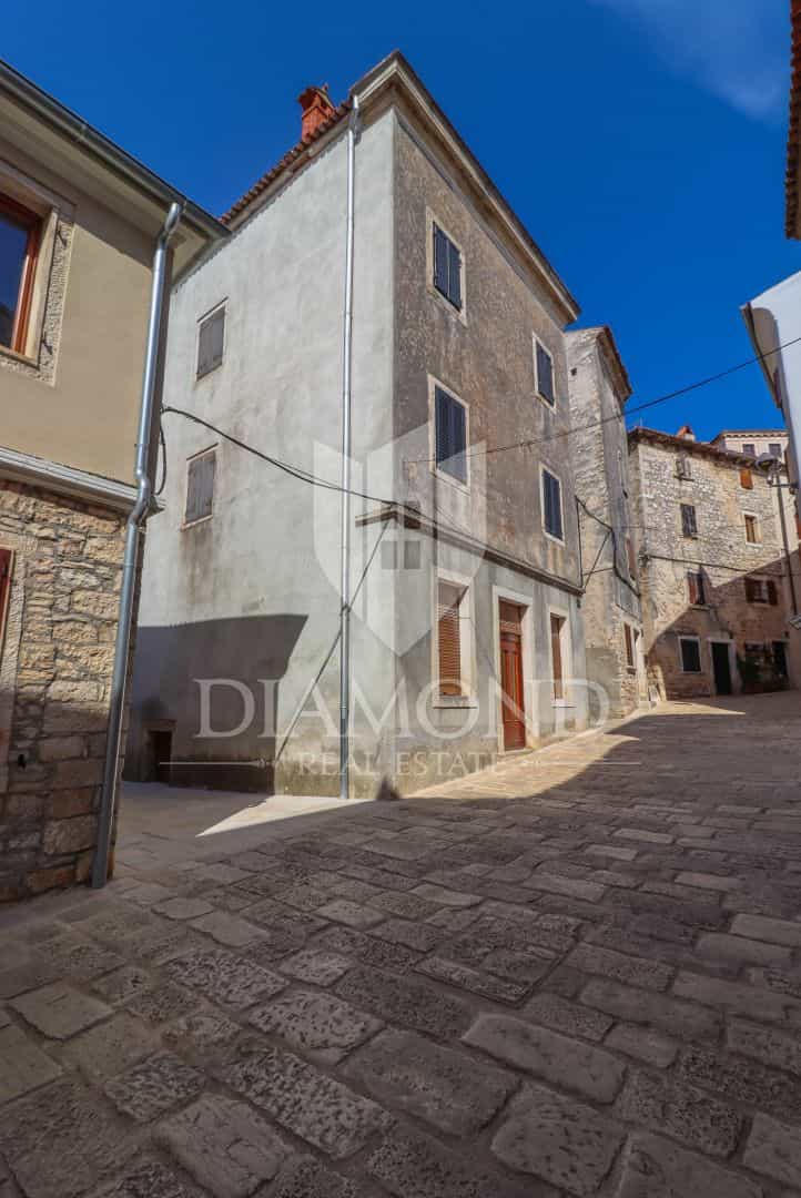 Talo sisään Bale, Istria County 11680242