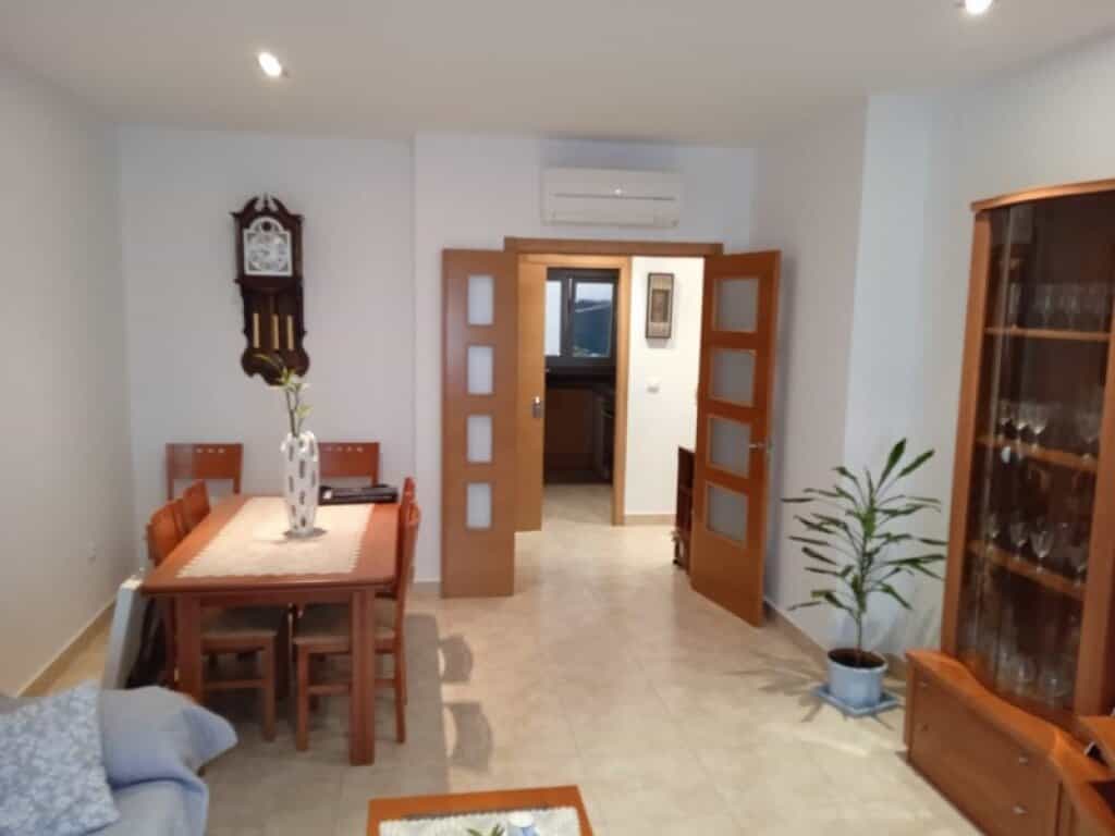 公寓 在 Sagra, Valencia 11680735