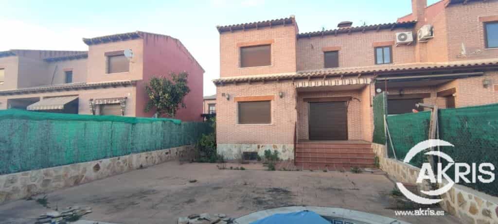 House in Cedillo del Condado, Castille-La Mancha 11680779