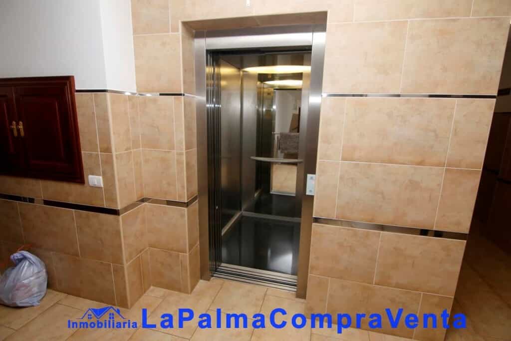 Condominium in Barlovento, Canary Islands 11680802