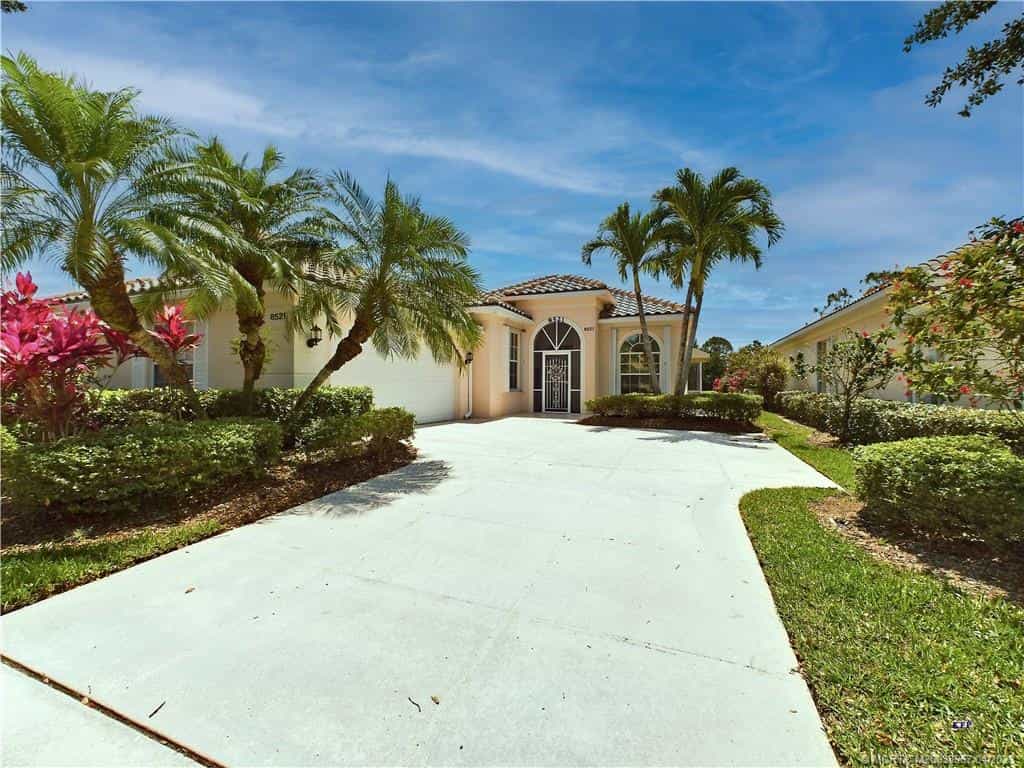 House in Hobe Sound, Florida 11680812
