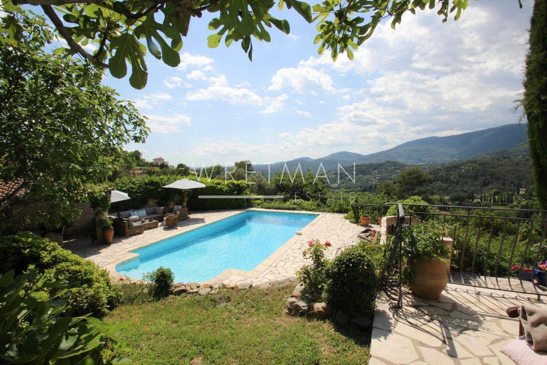 Hus i Fayence, Provence-Alpes-Cote d'Azur 11680840