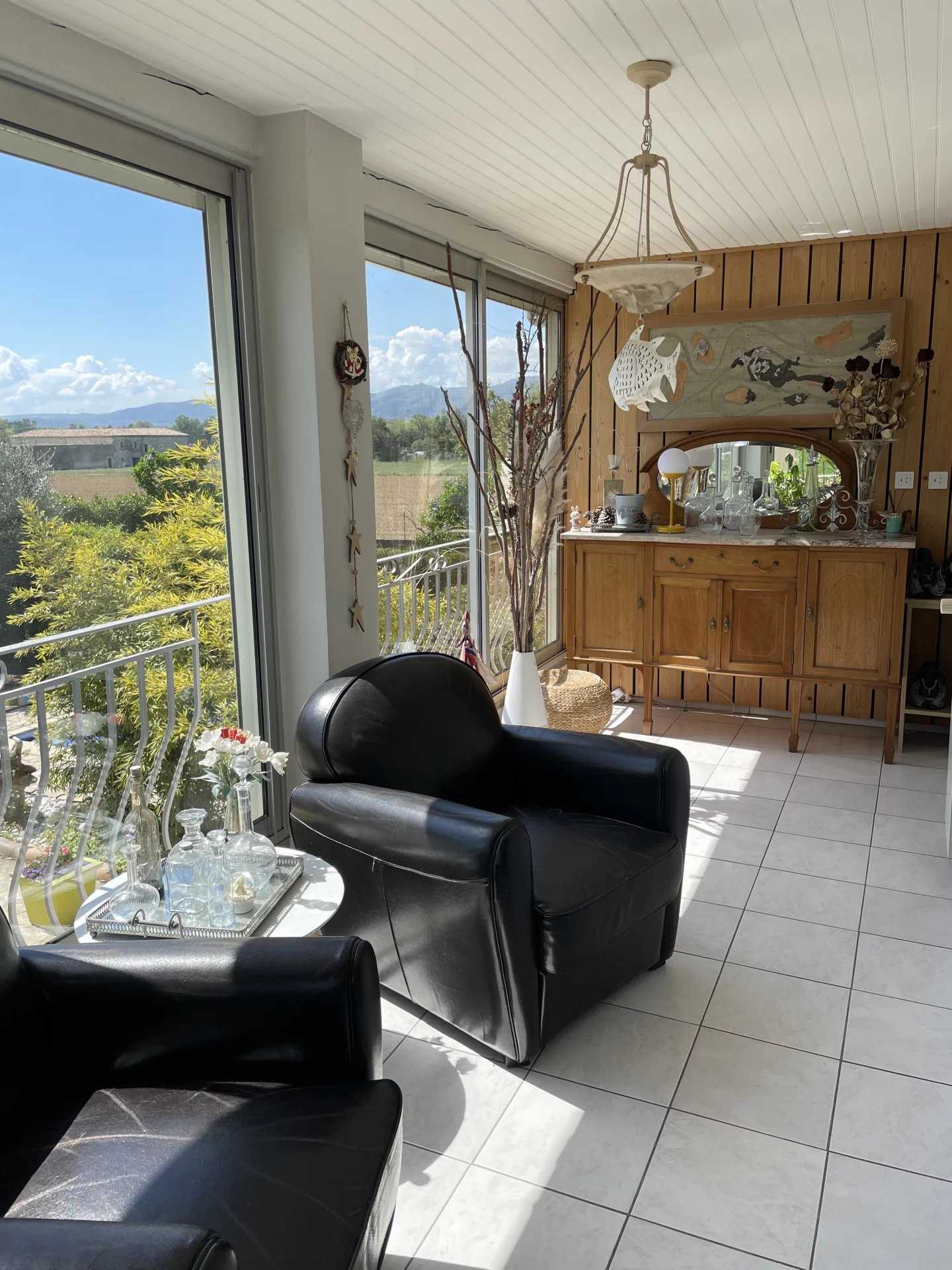 Talo sisään Montelimar, Auvergne-Rhône-Alpes 11680855