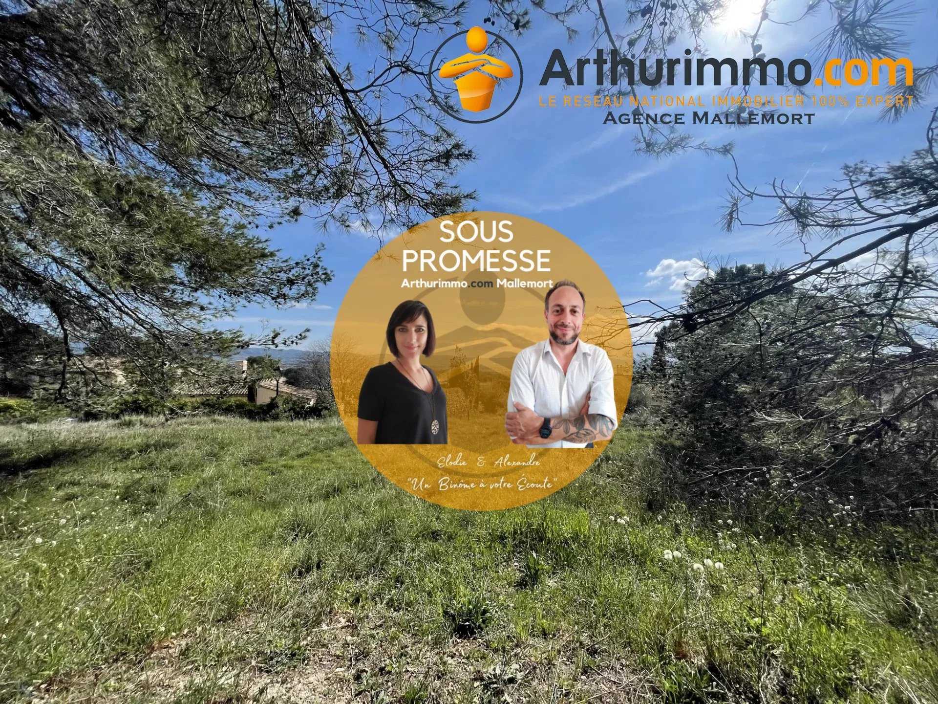 Tanah dalam Merindol, Provence-Alpes-Côte d'Azur 11680878
