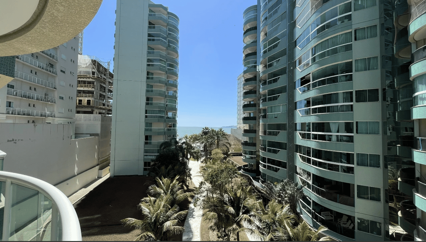 Condominium in Itapema, State of Santa Catarina 11681203